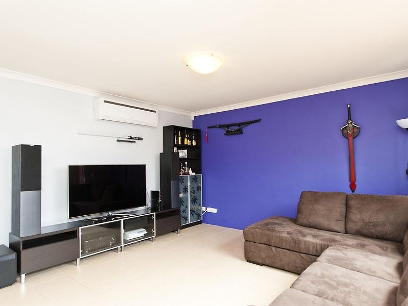 1/35 Nicholson Road, Cannington WA 6107