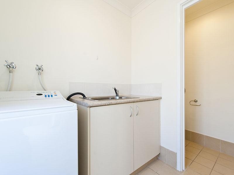 1/35 Nicholson Road, Cannington WA 6107