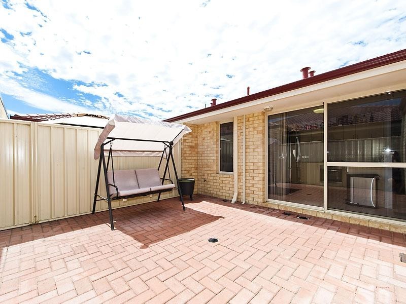 1/35 Nicholson Road, Cannington WA 6107