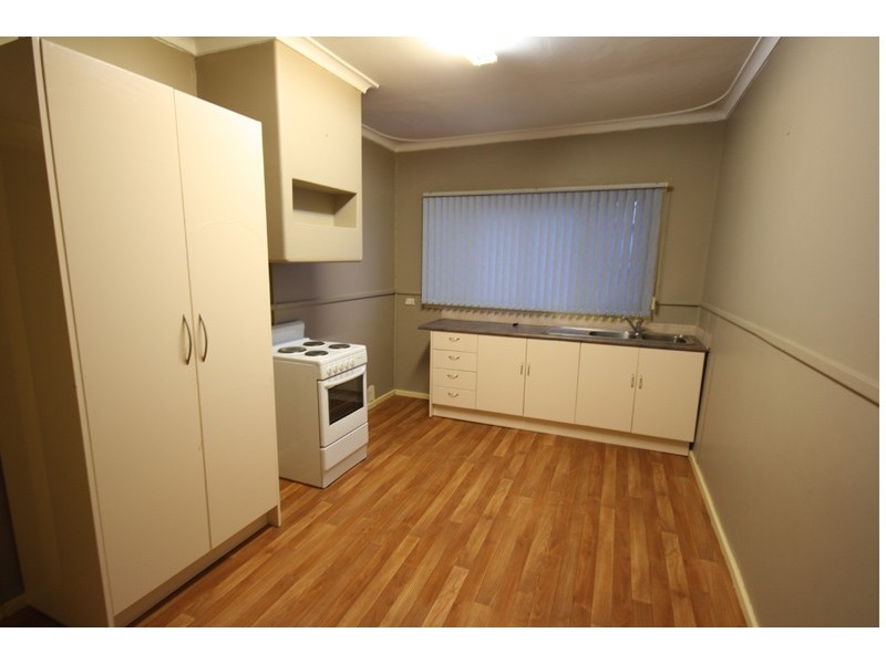 32 Gerard St, East Cannington WA 6107