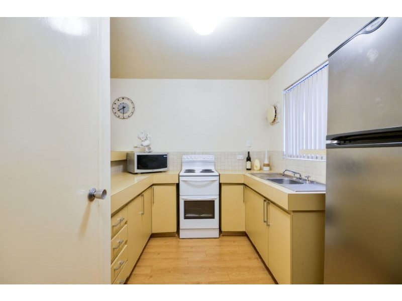 8/12 McMaster Street, Victoria Park WA 6100