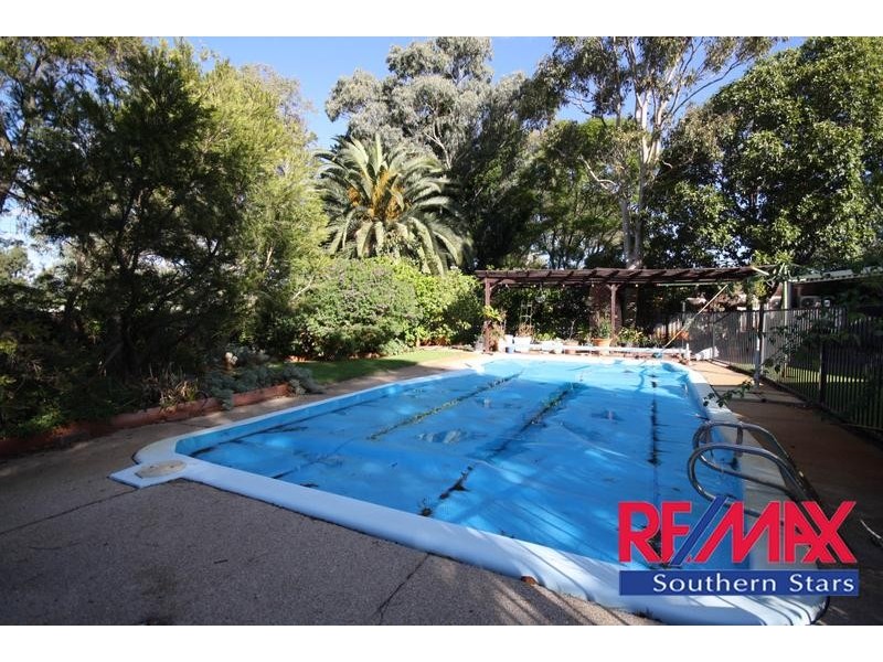 24 Eclipse Way, Beckenham WA 6107