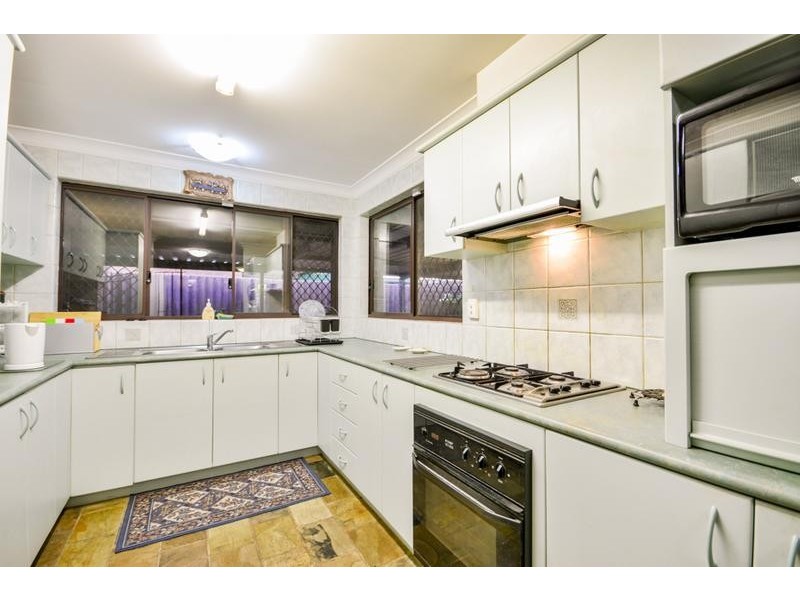 52 Mallard Way, Cannington WA 6107