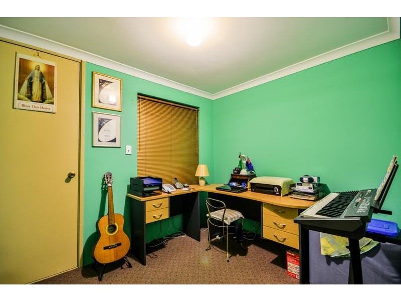 52 Mallard Way, Cannington WA 6107