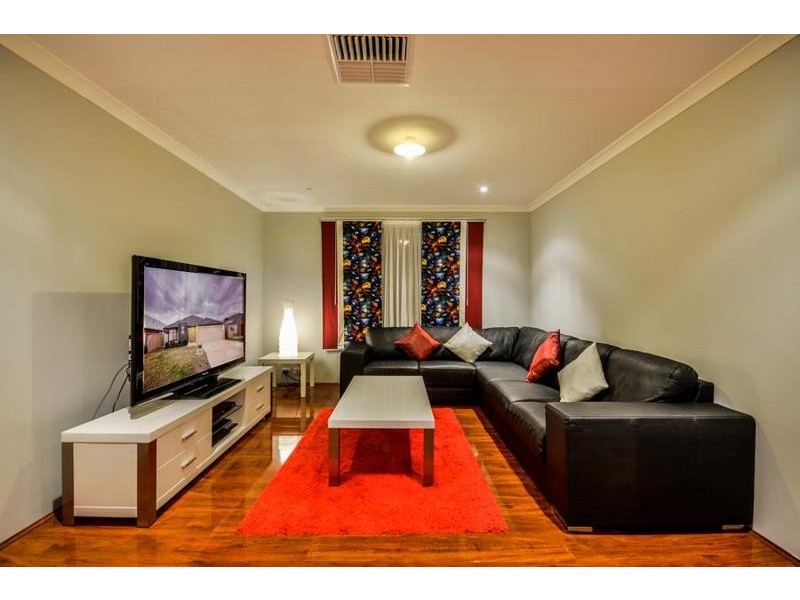 34 Goldfinch Bend, Harrisdale WA 6112