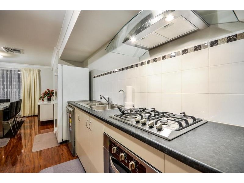 34 Goldfinch Bend, Harrisdale WA 6112