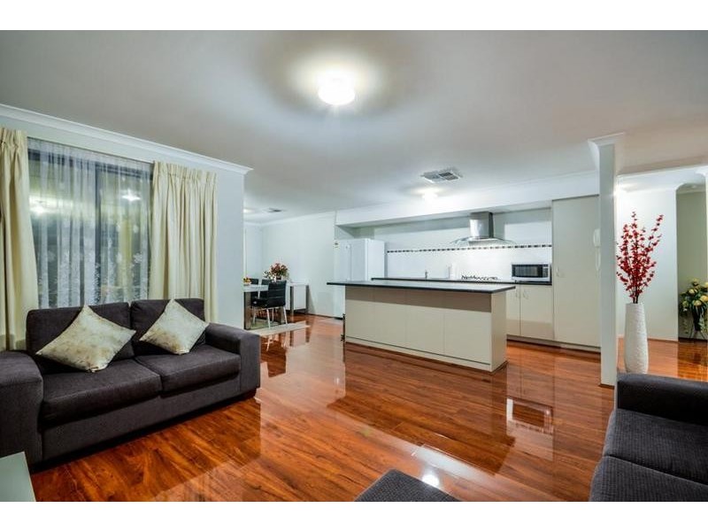 34 Goldfinch Bend, Harrisdale WA 6112