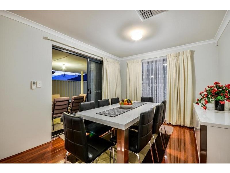 34 Goldfinch Bend, Harrisdale WA 6112