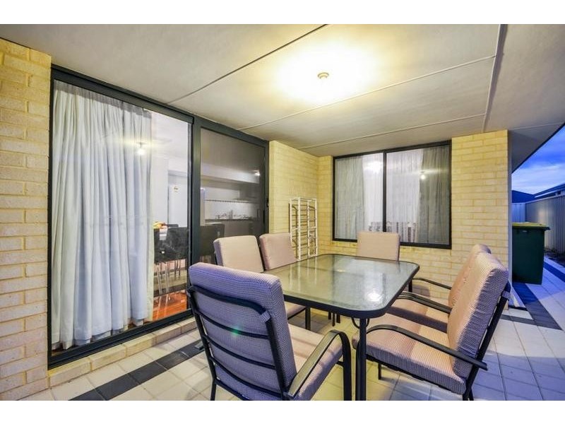 34 Goldfinch Bend, Harrisdale WA 6112