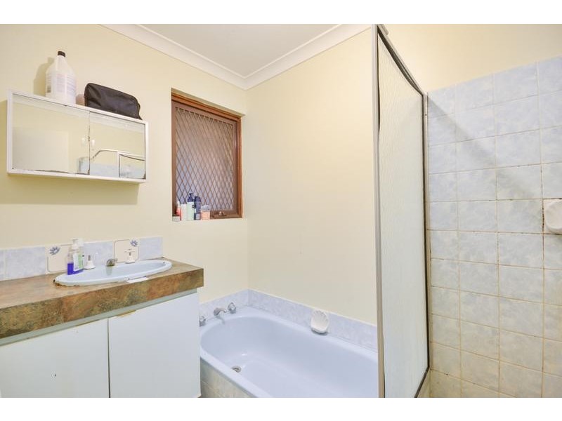 18 Yew Place, Parkwood WA 6147