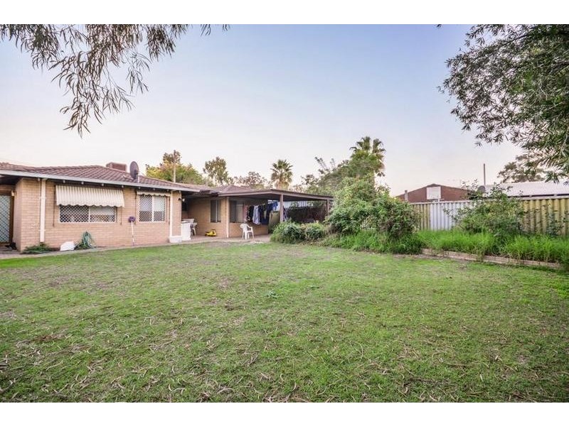 18 Yew Place, Parkwood WA 6147