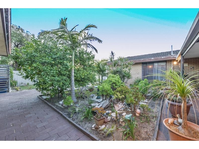 67 Solandra Way, Forrestfield WA 6058