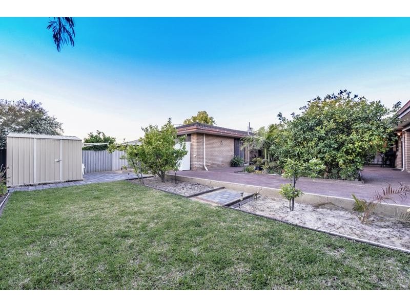 67 Solandra Way, Forrestfield WA 6058
