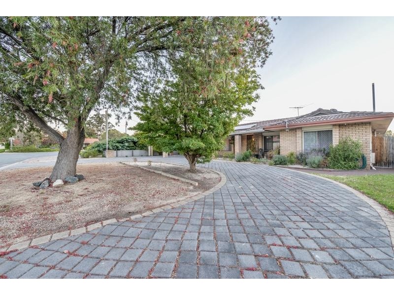 67 Solandra Way, Forrestfield WA 6058