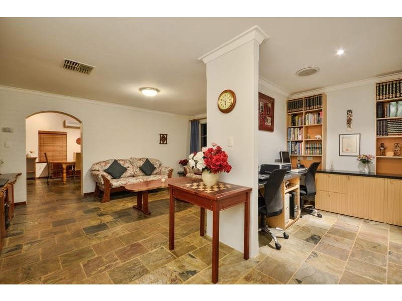 13 Galaxy Street, Beckenham WA 6107