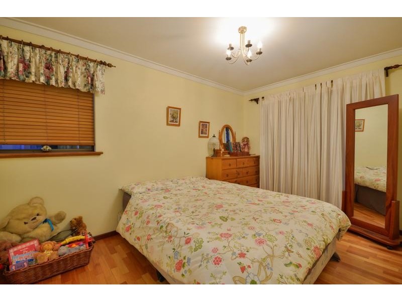 13 Galaxy Street, Beckenham WA 6107