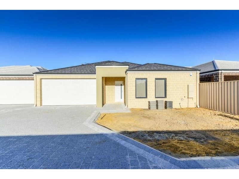 U2/57 Mallard Way, Cannington WA 6107
