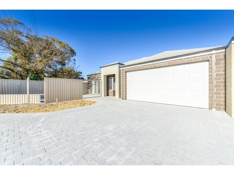 U3/57 Mallard Way, Cannington WA 6107
