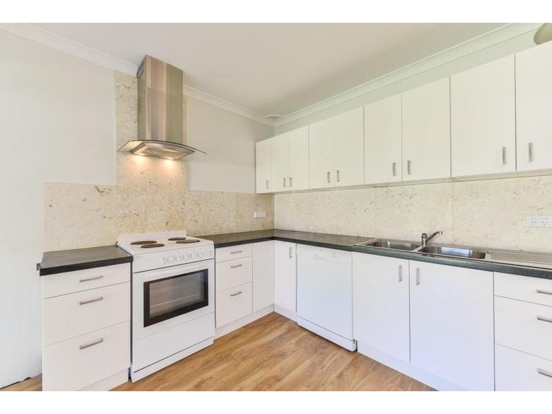 16 Meakers Way, Girrawheen WA 6064