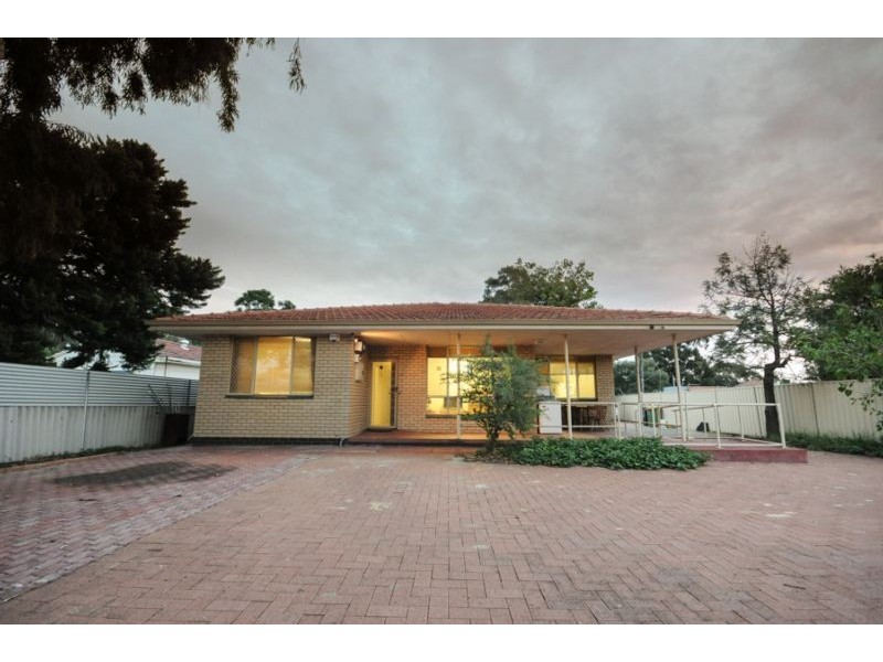 23 Brookland Street, Beckenham WA 6107