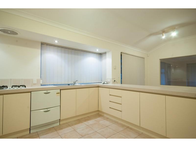 13 Tobermory Pass, Canning Vale WA 6155