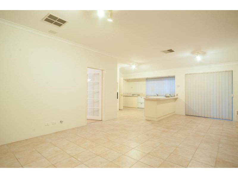 13 Tobermory Pass, Canning Vale WA 6155