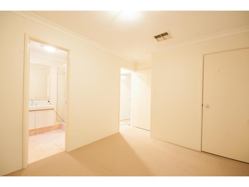 13 Tobermory Pass, Canning Vale WA 6155