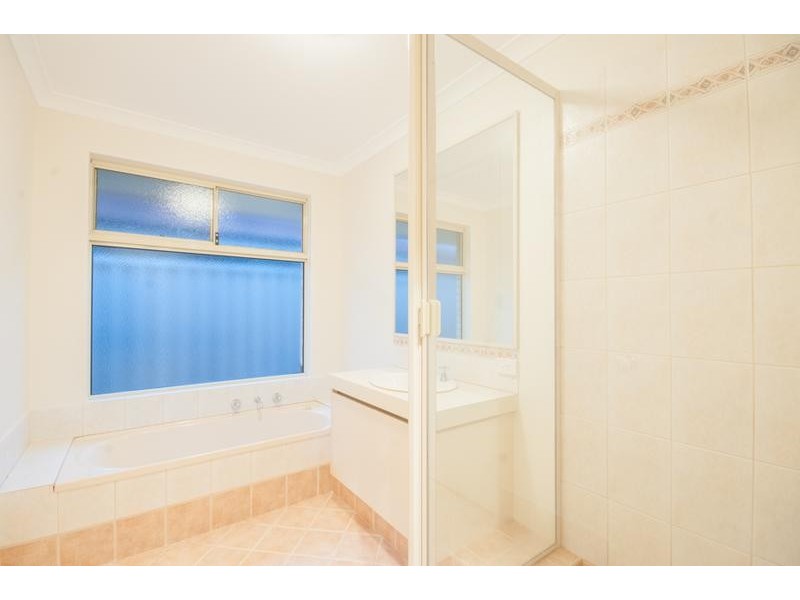 13 Tobermory Pass, Canning Vale WA 6155