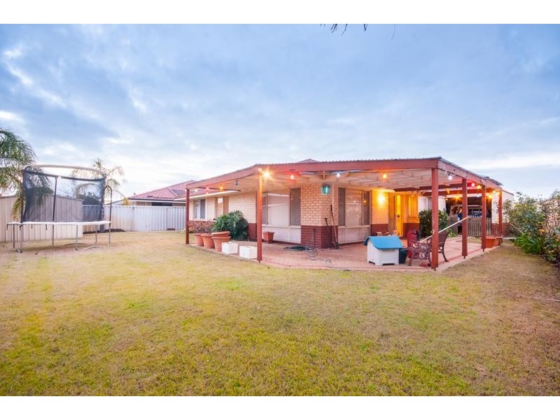 13 Tobermory Pass, Canning Vale WA 6155