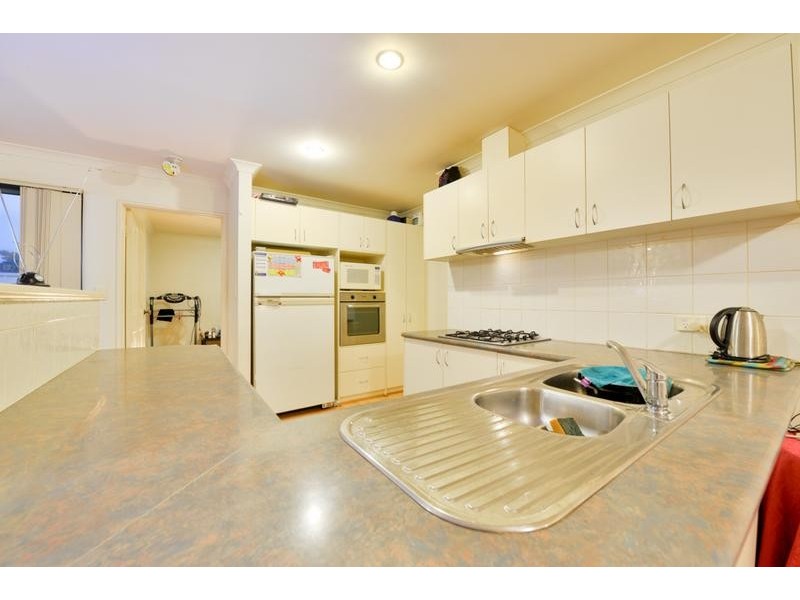 4/21 Holton Way, Cannington WA 6107