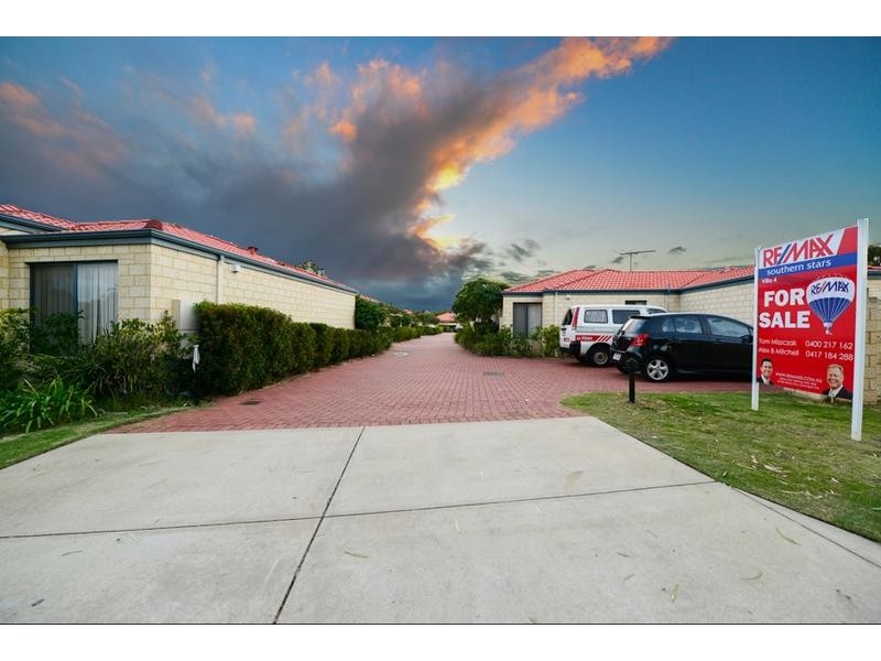 4/21 Holton Way, Cannington WA 6107