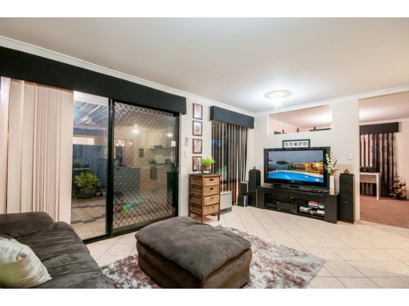 25 Cayman Place, Kenwick WA 6107