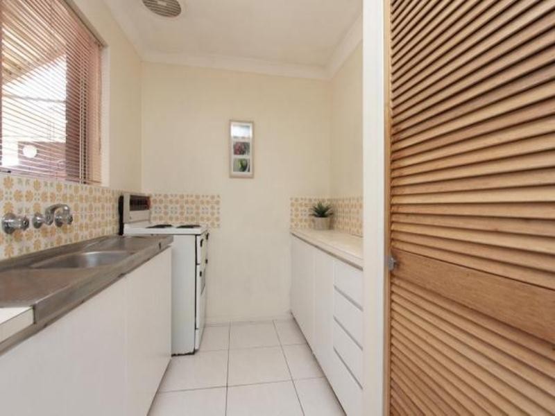 8/188 Fern Road, Wilson WA 6107