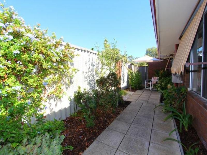 8/188 Fern Road, Wilson WA 6107