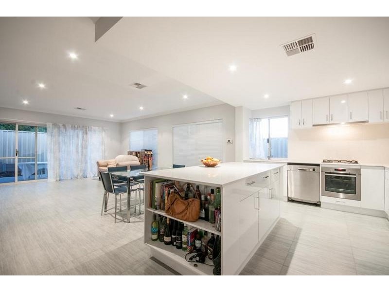 58A Pearl Road, Cloverdale WA 6105