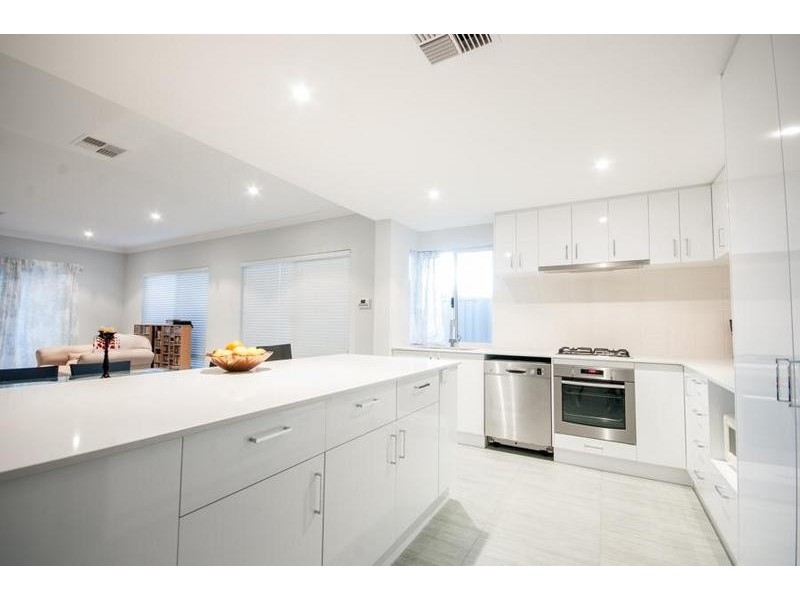 58A Pearl Road, Cloverdale WA 6105