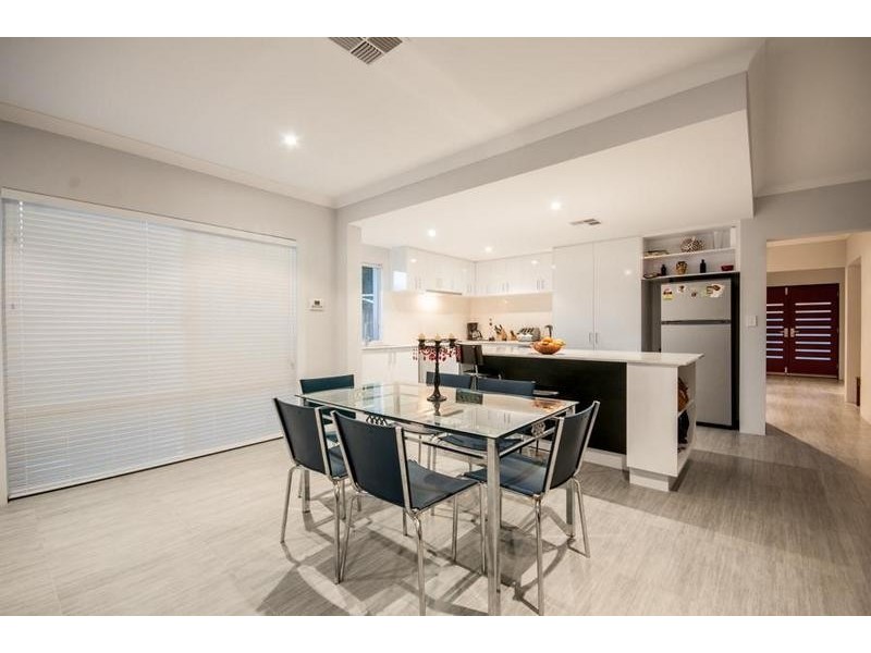 58A Pearl Road, Cloverdale WA 6105