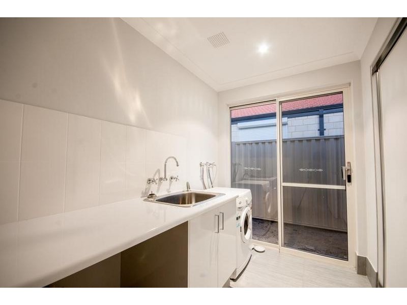 58A Pearl Road, Cloverdale WA 6105