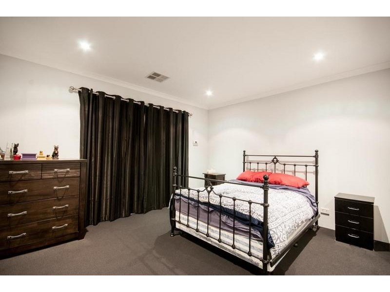 58A Pearl Road, Cloverdale WA 6105