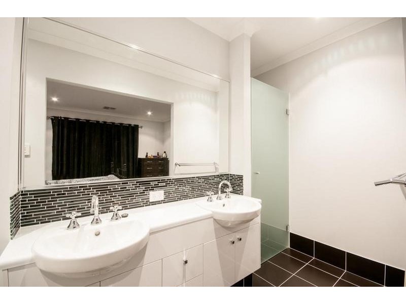 58A Pearl Road, Cloverdale WA 6105