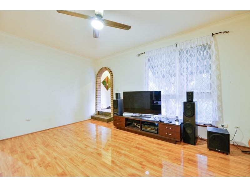 30 Mahonia Way, Forrestfield WA 6058