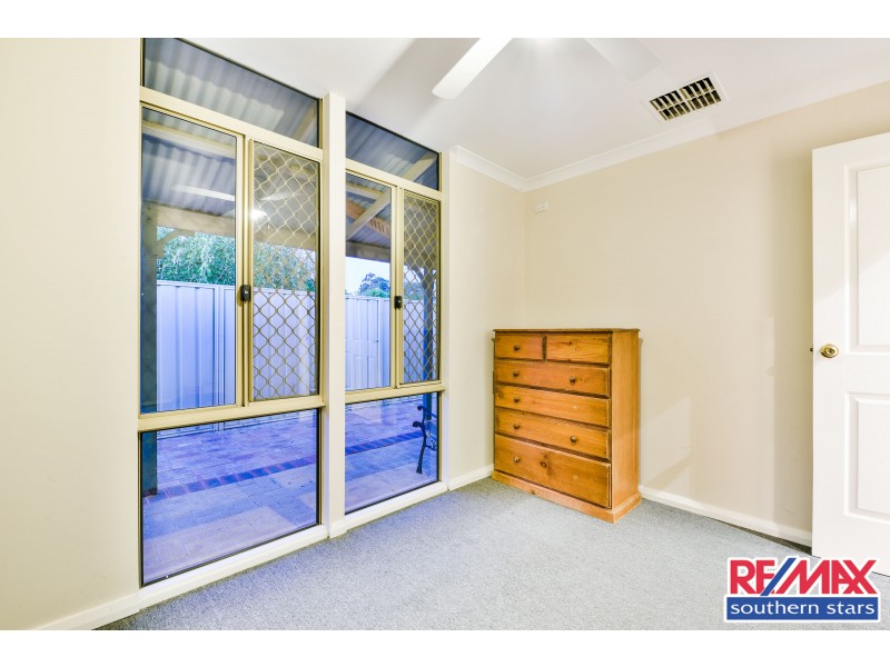 14 Reynolds Road, Forrestfield WA 6058