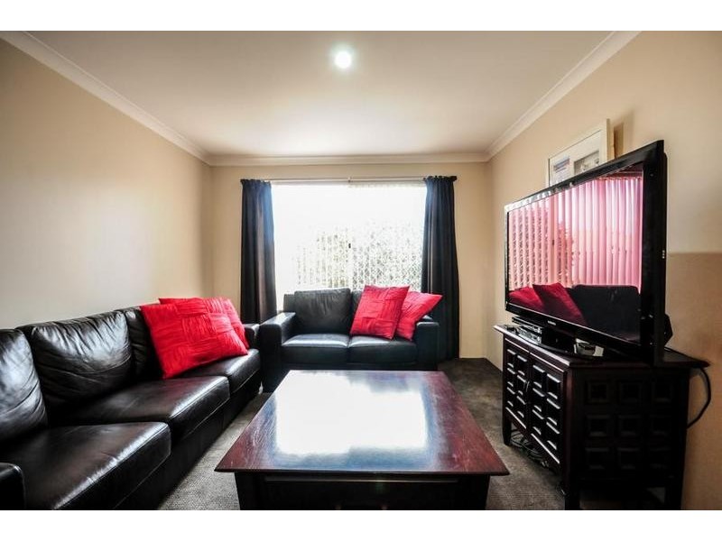 4 Eldridge Grove, Cannington WA 6107