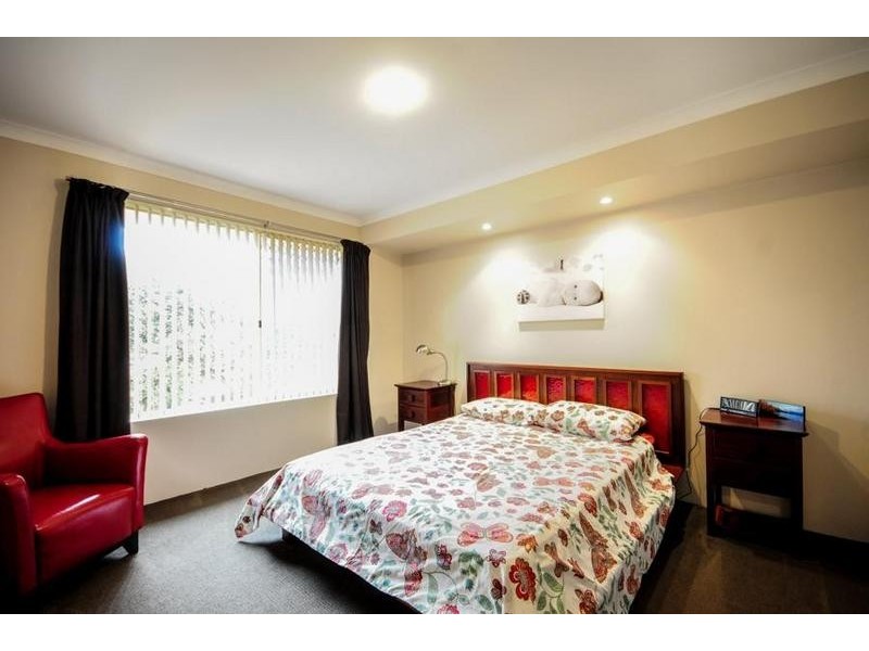 4 Eldridge Grove, Cannington WA 6107