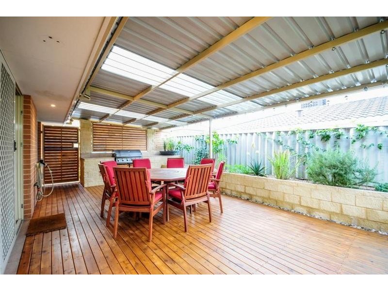 4 Eldridge Grove, Cannington WA 6107