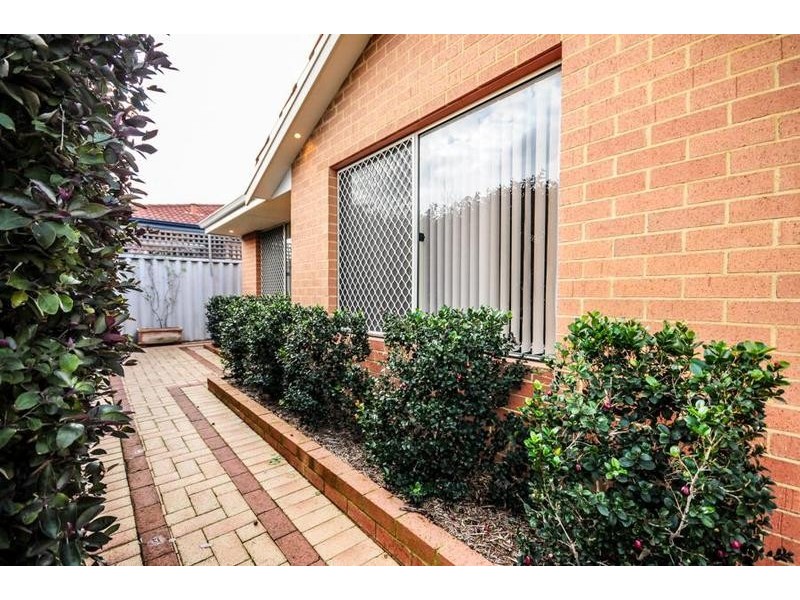 4 Eldridge Grove, Cannington WA 6107