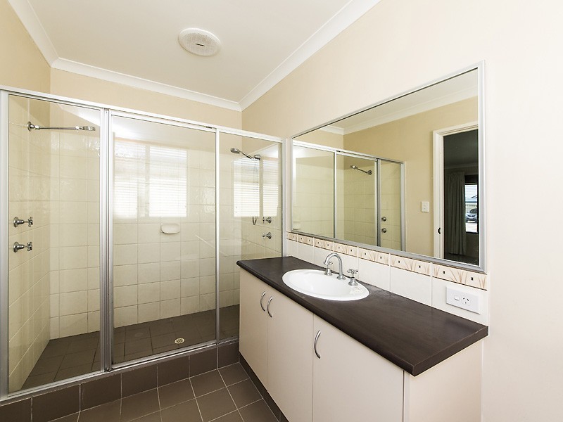 7 Santiago Street, Seville Grove WA 6112