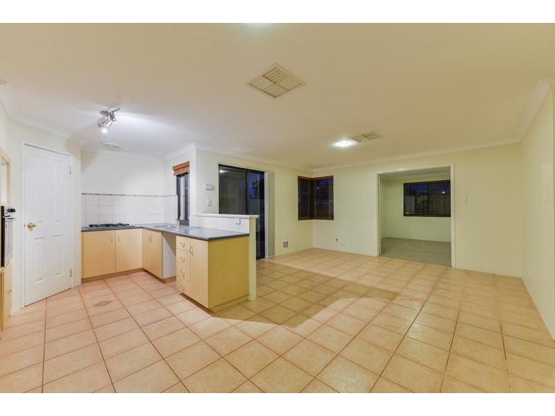 30 Eldridge Grove, Cannington WA 6107