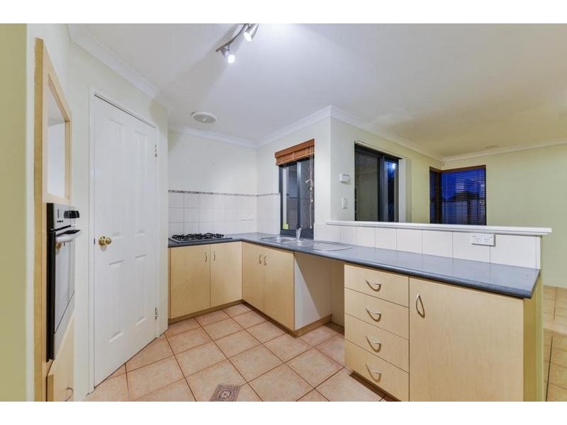 30 Eldridge Grove, Cannington WA 6107