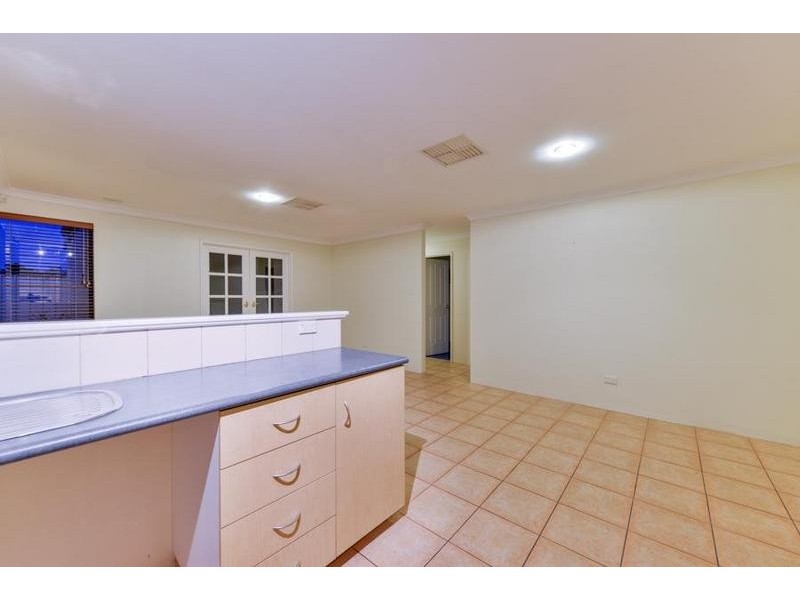 30 Eldridge Grove, Cannington WA 6107